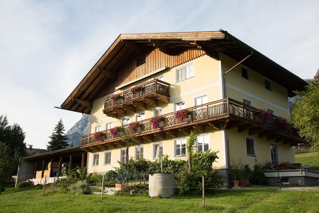 Bio-Bauernhof Einberghof Pfarrwerfen Exterior foto